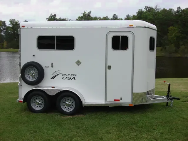 Used Trailers USA Warm Blood Horse Trailer - Macon, GA
