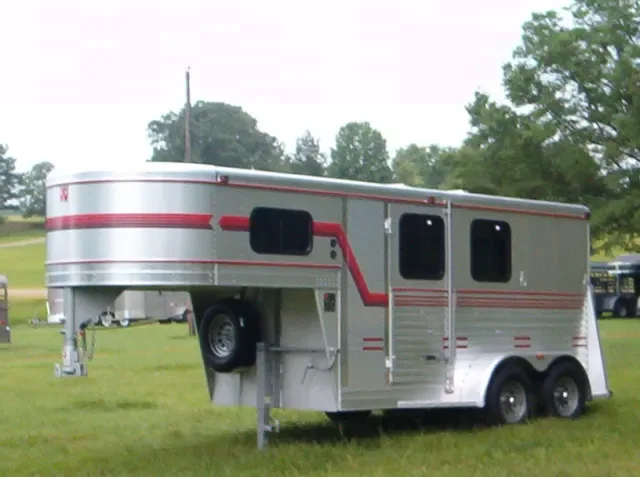 W-W Aluminum GN 2-horse slant load w/Drop Downs