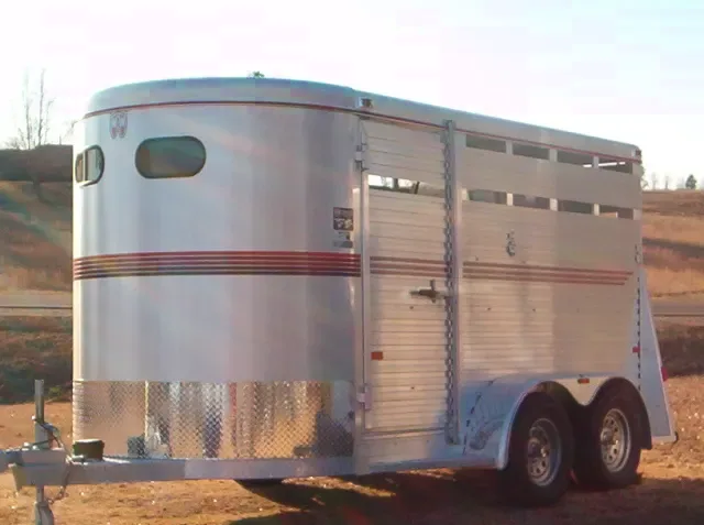 Aluminum 2 Horse with Dressing Room