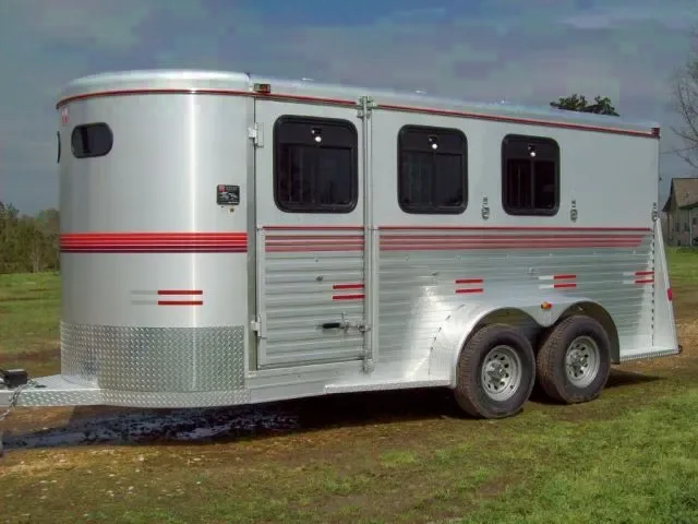 W-W Aluminum 3-horse slant load w/Drop Downs