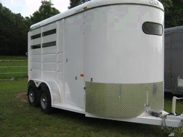 White Rounded Front  ES 2 Horse Bumper Pull