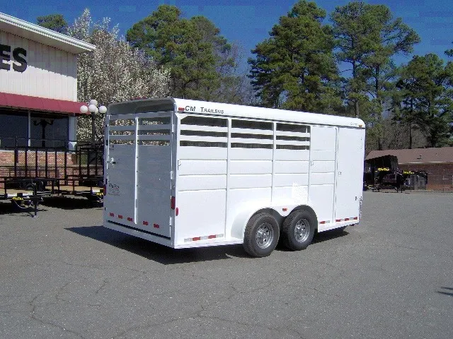 White  3 Horse Steel Trailer-Windows in V-nose
