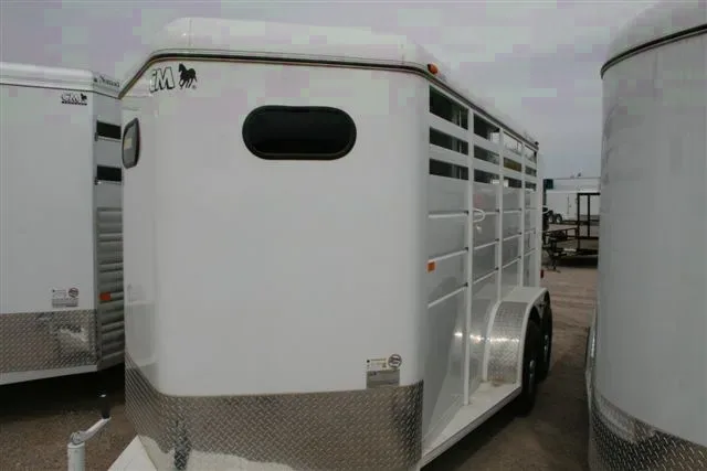 2 Horse with Front Tack Room
