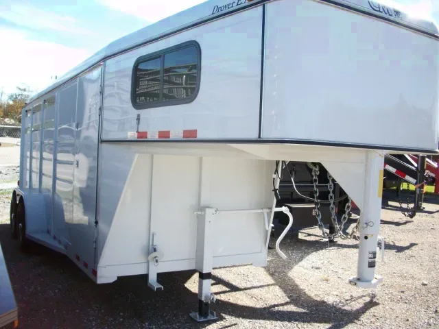 White Gooseneck 3H Trailer