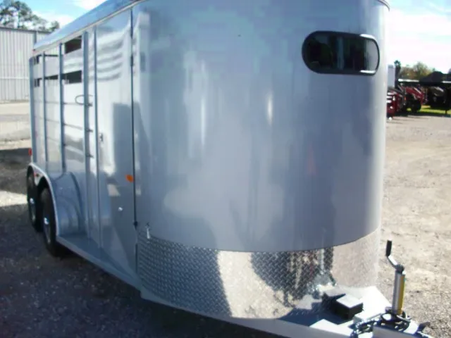 3 H w/Saddle Racks Rounded Front with Window