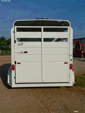 2 Horse Steel Bumper Pull w/Drop Down Windows