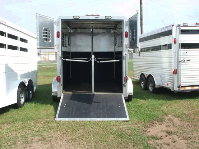 White 2 Horse Straight Load