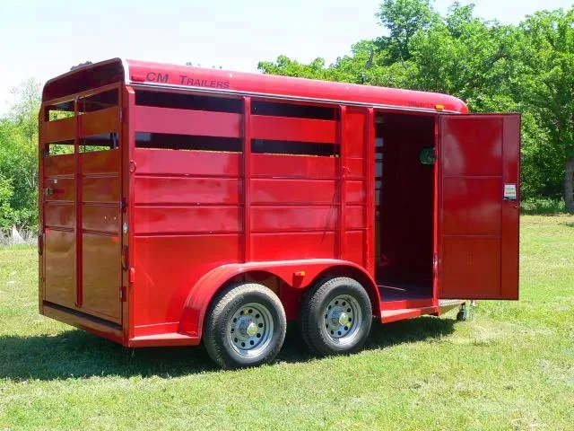 Red 2 Horse Bumper Pull