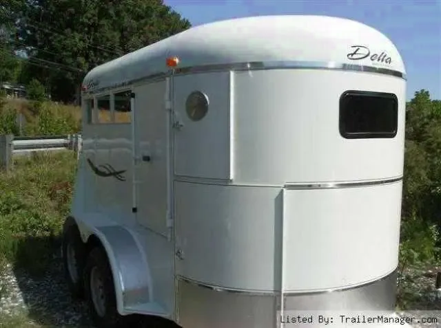 White 2 Horse Straight-Load Bumper Pull Trailer