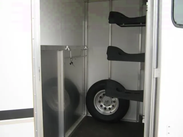2H - White - Tack Room