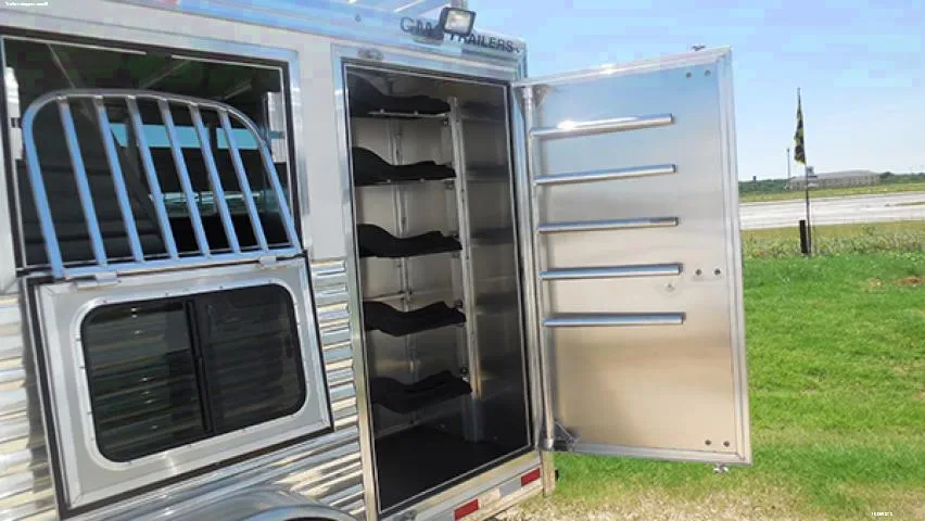 4H Trailer -  White - w/Ladder