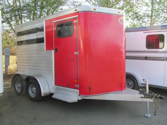 Red 2 Horse Trailer Slant Load