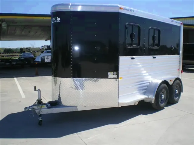 Black 2H Bumper Pull with Rounded V-Nose
