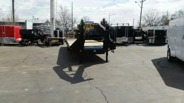 25ft gooseneck trailer w/5 foot dovetail