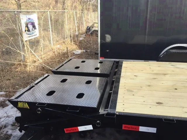 20ft equipment trailer w/Mega Ramps