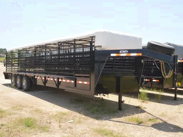 Black 32ft Bar Top GN with Covered Tarp & Spare Tire