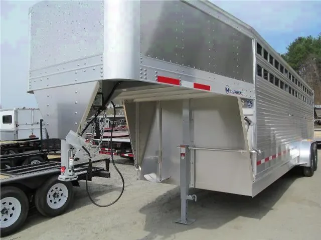 24FT Gooseneck Aluminum Livestock Trailer
