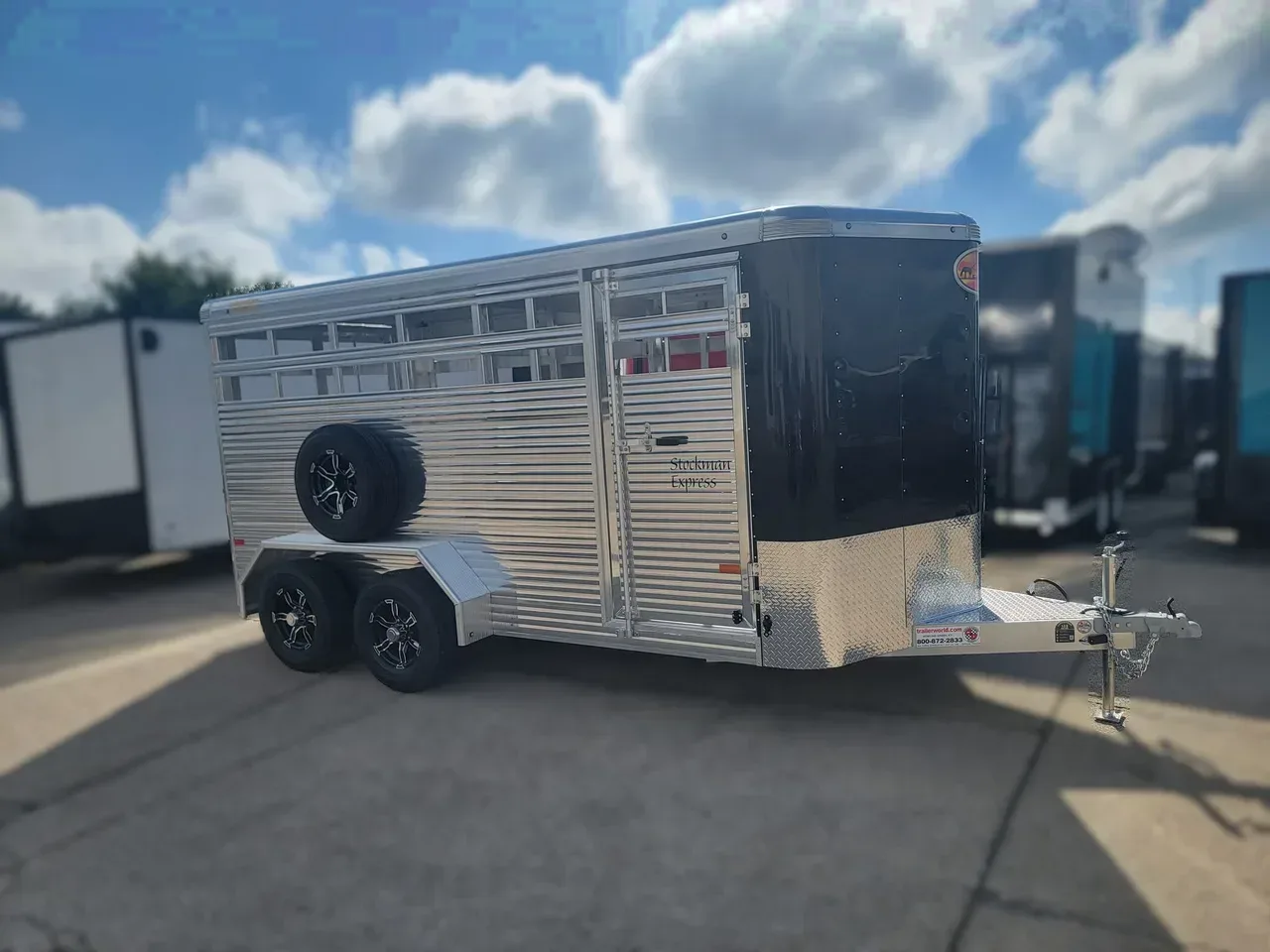KC2824 - 2027 Sundowner Stockman Express 16' All Aluminum Livestock Trailer Cattle/Livestock Trailer