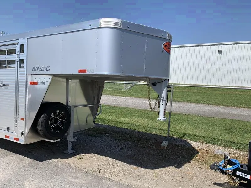 2025 Sundowner Livestock 7 x 20 Trailer - Bowling Green, KY