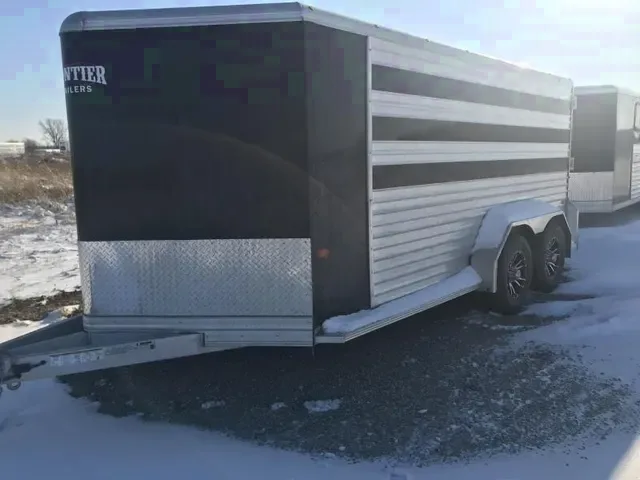 14ft Livestock Trailer Plexi Windows