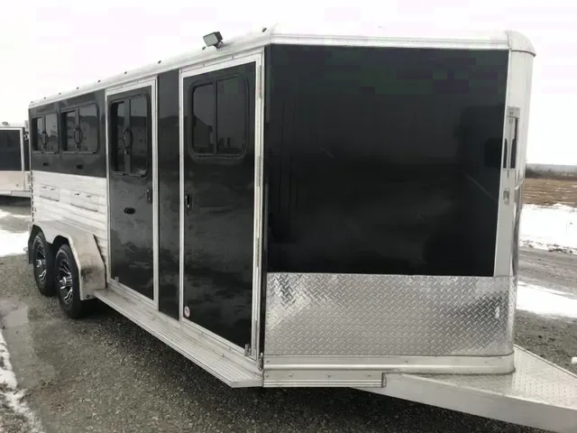 6 pen 16ft Livestock Trailer