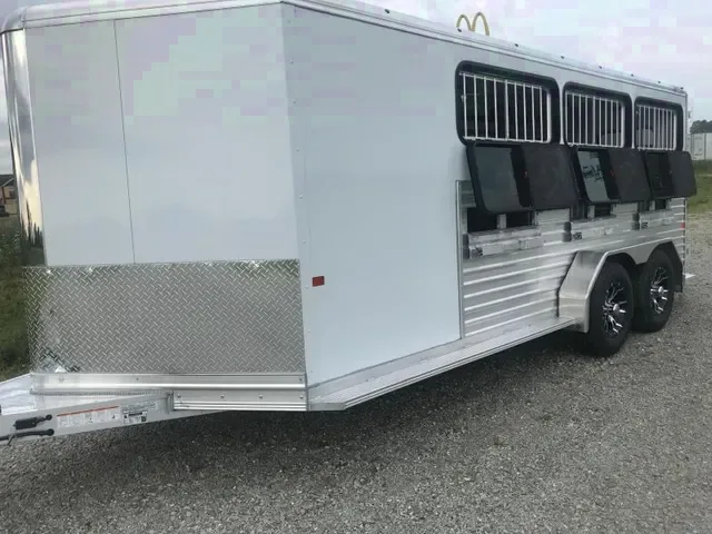 16ft Aluminum Stock Trailer w/One Piece Aluminum Roof