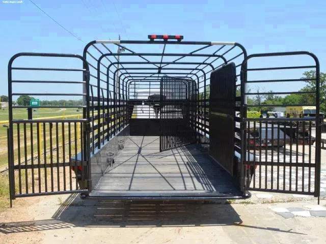 Black 28ft Bar Top Livestock GN