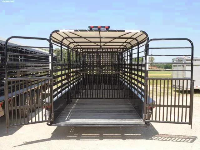 32ft Bar Top GN with Covered Tarp