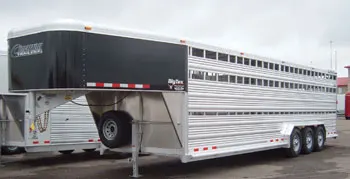 28FT ALUMINUM STOCK TRAILER W/BRAKES