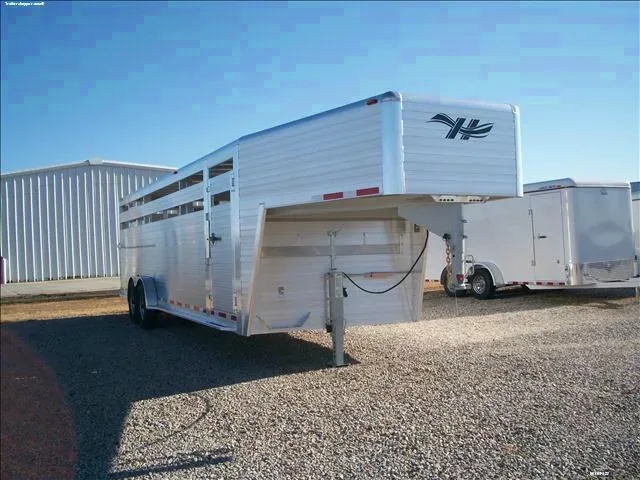 26FT GOOSENECK LIVESTOCK TRAILER-ALL ALUMINUM