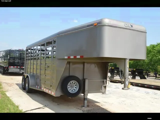 Beige 16ft Gooseneck Solid Top Stock Trailer