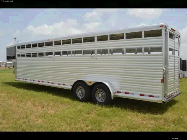 28FT ALUMINUM CATTLE TRAILER W/7 FOOT INTERIOR
