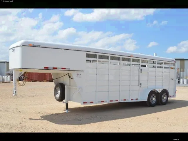 White 20ft Livestock Gooseneck High Sides