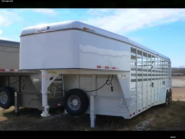 White  24ft Livestock GN w/Solid Top