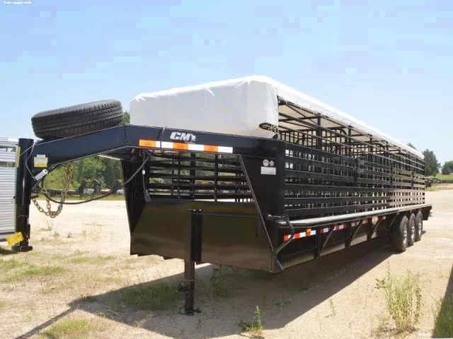 32ft Gooseneck Bar Top Cattle with Tarp