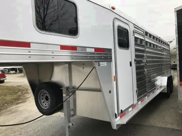 White All Aluminum Stock Trailer Gooseneck 24 ft