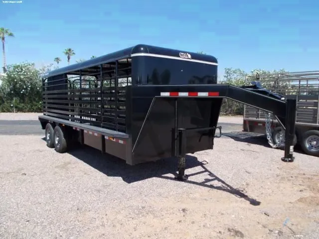Black 16ft Livestock Gooseneck w/Spare