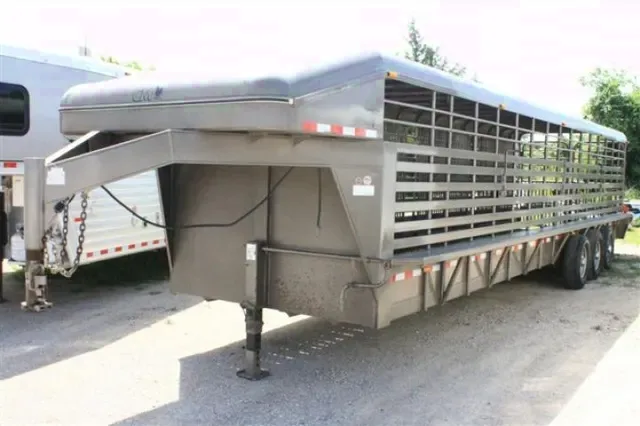 Charcoal 20ft Gooseneck w/2-7000# Axles