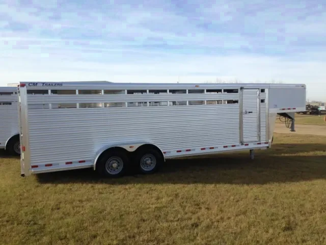 20ft Aluminum Gooseneck Stock Trailer 7 Tall
