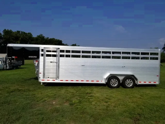 SUNDOWNER 24' RANCHER EXPRESS STOCK TRAILER