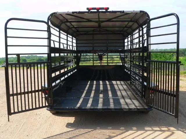Black 20ft GN with Covered Tarp