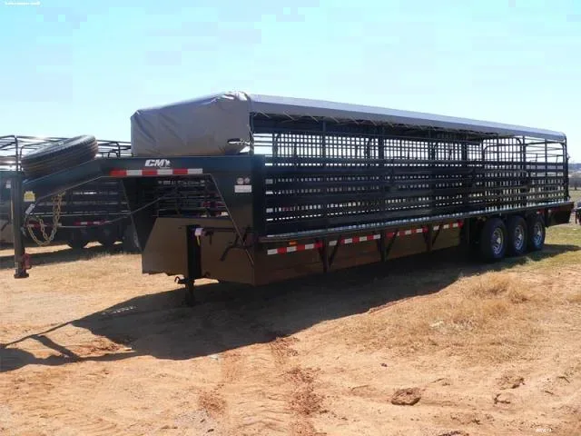 28ft Black Cattle Trailer w/Bull Package
