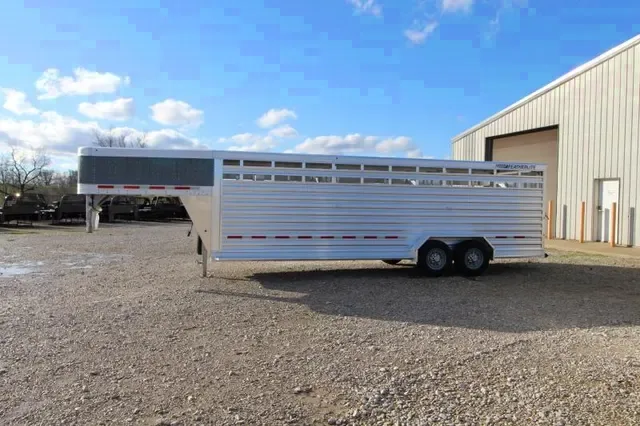 2025 Featherlite 6.5x24 Gooseneck Livestock Trailer - Patton, MO