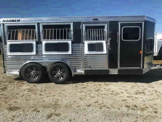 6 Pen 16ft Bumper Pull Stock Trailer
