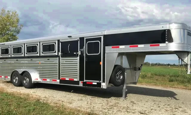 24ft Black/Aluminum Livestock Trailer w/Dressing Room