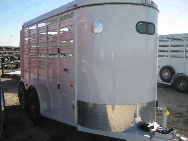 14ft Stock ES Livestock - Window In Front