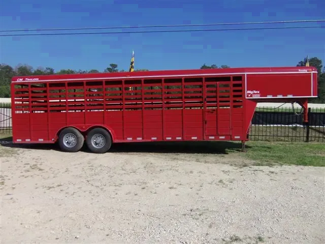 24ft LIVESTOCK TRAILER-RED