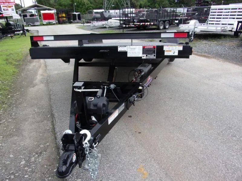 2025 Hawke Equipment Trailer 82x20 - Bonaire, GA