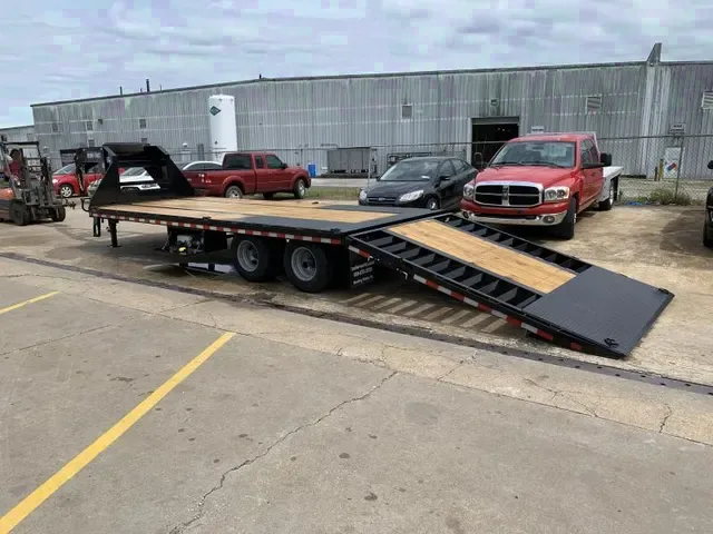 2025 Sure-Trac 8.5x30 Low Profile Gooseneck Trailer - Bowling Green, KY