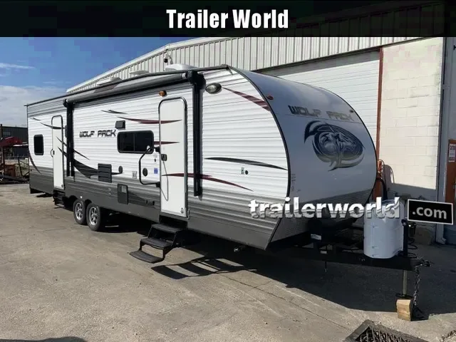 2014 Cherokee Wolf Pack 8.5x30 Toy Hauler Trailer